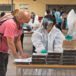 158 ESTUDIANTES DEL LICEO FRANCISCO JAVIER KRUGGER RECIBIERON ESTE JUEVES TABLETS E INTERNET PARA CLASES EN LÍNEA