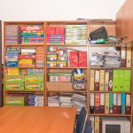 ESCUELA LOS ROSALES DEL BAJO RECIBE NUEVO MOBILIARIO PARA DOCENTES Y ESTUDIANTES